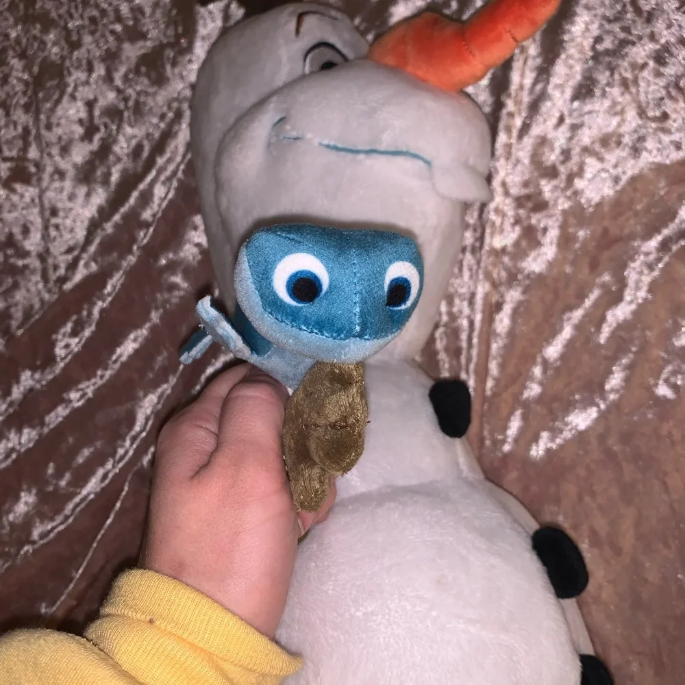 Build-A-Bear Disneyβs Frozen 2 Olaf Plush - Picture 2 of 8